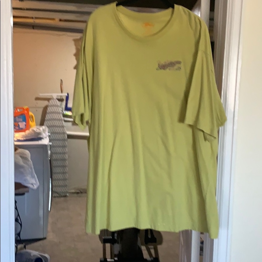 Tee shirt